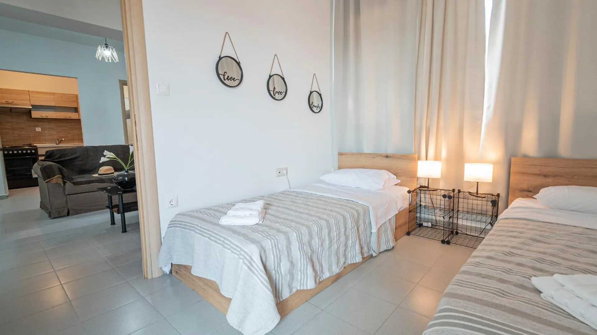 Cinema Flat By Rentalspro - Nea Moudania Halkidiki Апартаменты